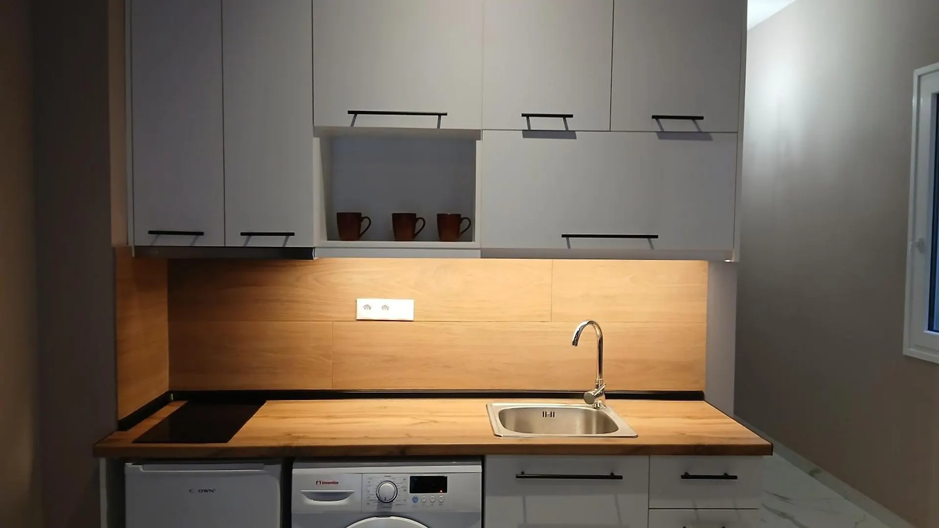 Black Onyx Comfort Suites - Timeless Design In A Heritage Building Thessaloniki 0*,  Greece
