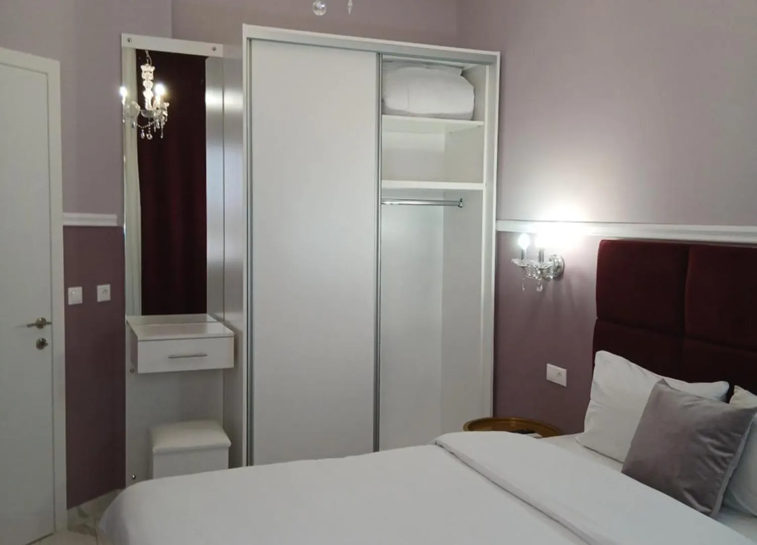 Black Onyx Comfort Suites - Timeless Design In A Heritage Building Selanik