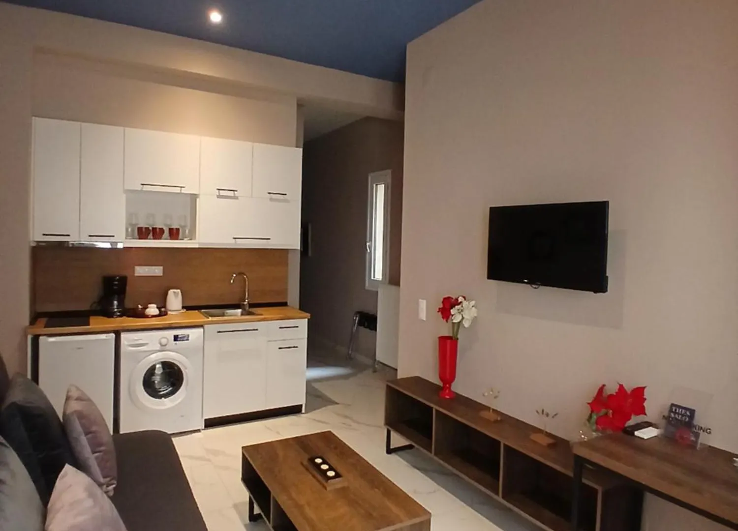 Black Onyx Comfort Suites Thessaloniki Apartment